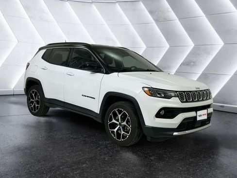 Used 2025 Jeep Compass Limited AWD/4WD image 1