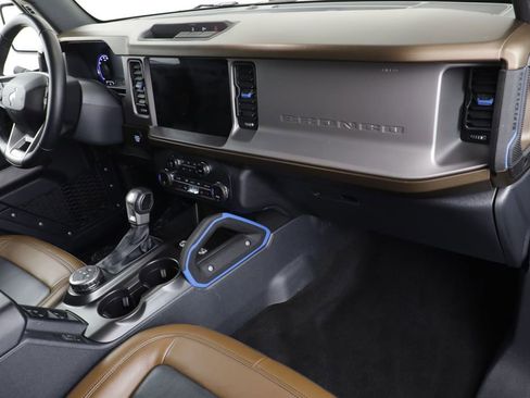 Used 2023 Ford Bronco Outer Banks AWD/4WD image 21