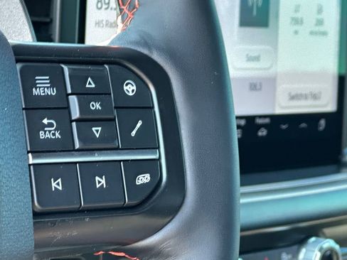 Used 2025 Ford F150 Raptor AWD/4WD image 28
