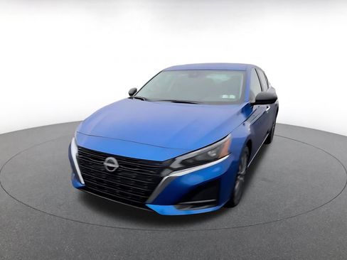 Used 2025 Nissan Altima 2.5 SV image 6