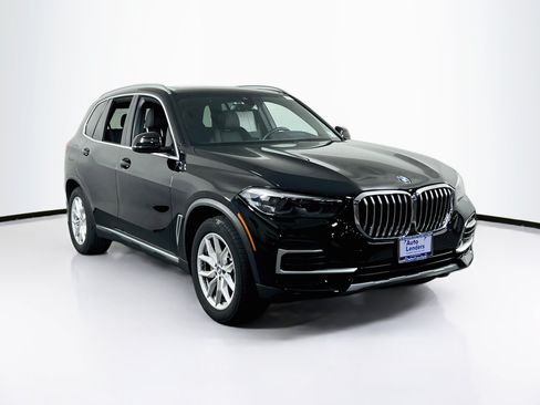 Used 2022 BMW X5 xDrive40i AWD/4WD image 3