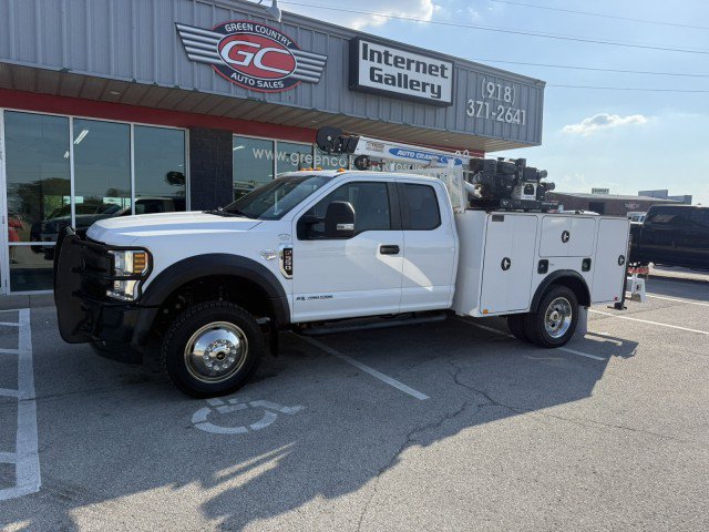 Used 2019 Ford F550 4x4 SuperCab Super Duty image 2