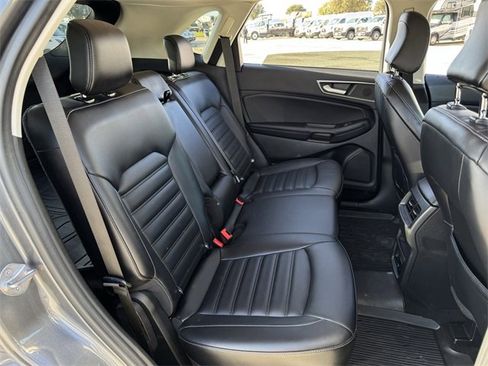 Used 2022 Ford Edge SEL w/ Convenience Package image 30