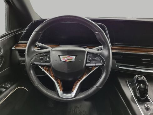 Used 2021 Cadillac Escalade Premium Luxury AWD/4WD image 37