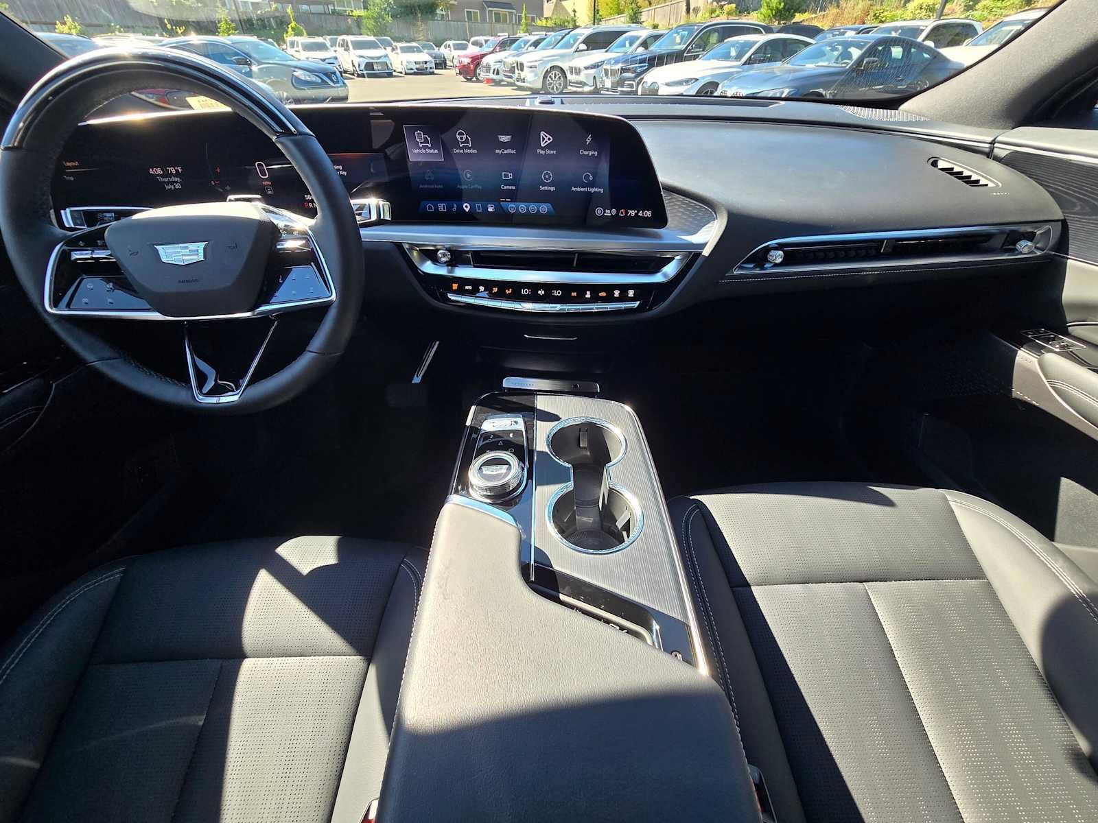 Used 2026 Cadillac Lyriq Luxury AWD/4WD image 18