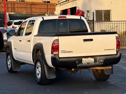Used 2015 Toyota Tacoma PreRunner w/ Convenience Package RWD image 6