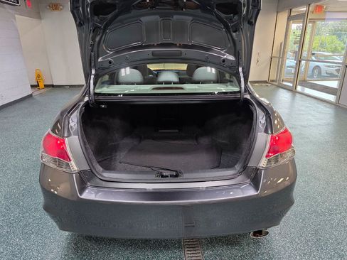Used 2011 Honda Accord LX-P image 21