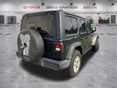 Used 2021 Jeep Wrangler Unlimited Sport AWD/4WD image 6