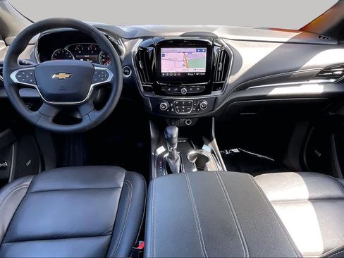 Used 2023 Chevrolet Traverse LT w/ LT Premium Package FWD image 15