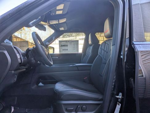 New 2026 Nissan Armada PRO-4X w/ Captain's Chari Seat Package AWD/4WD image 14