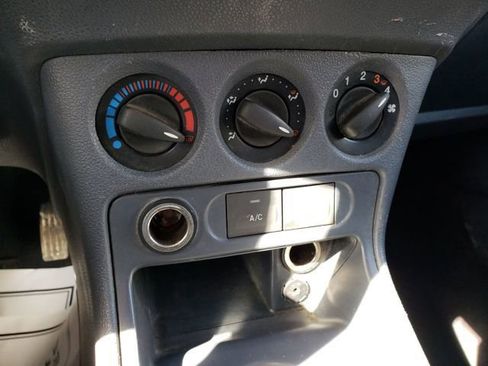 Used 2012 Ford Transit Connect XL image 17