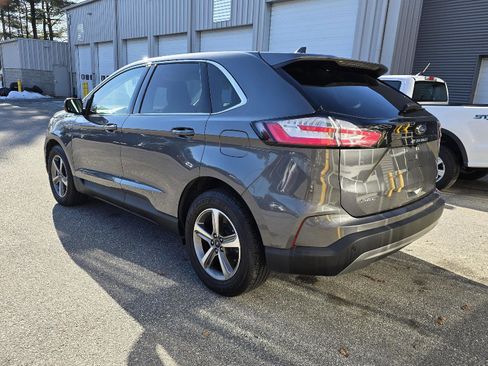 Used 2022 Ford Edge SEL w/ Convenience Package image 5
