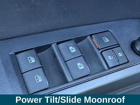 Used 2023 Toyota Tacoma TRD Off-Road w/ TRD Premium Off Road Package image 15