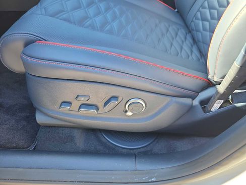 New 2026 Genesis GV80 3.5T e-SC image 10