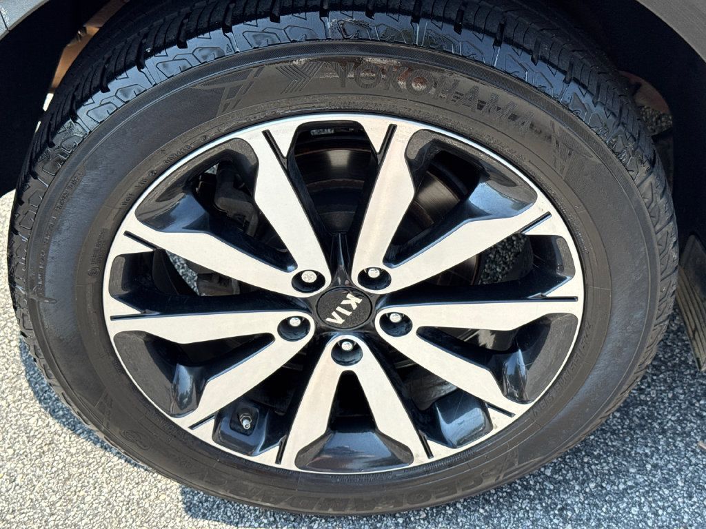 Used 2018 Kia Sportage EX w/ Option Group 040 AWD/4WD image 17