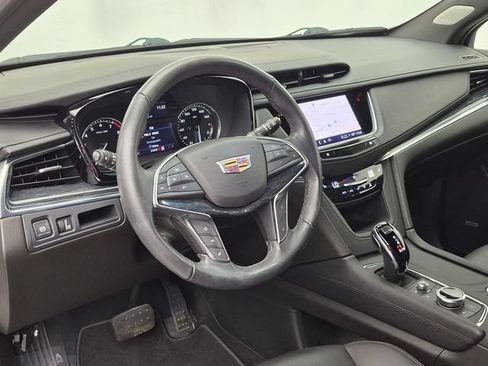 Certified 2023 Cadillac XT5 Premium Luxury AWD/4WD image 9