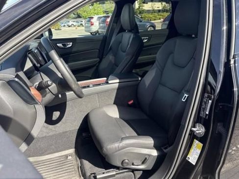 Used 2024 Volvo XC60 B5 Plus w/ Climate Package AWD/4WD image 5