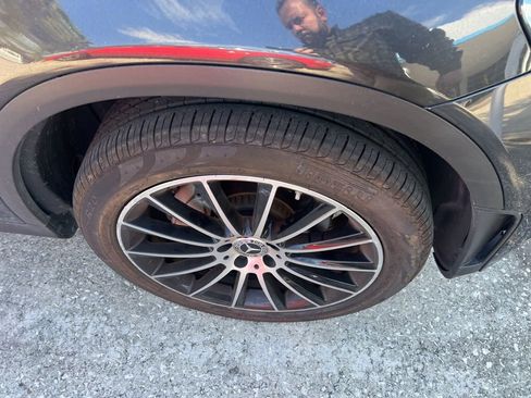 Used 2021 Mercedes-Benz GLC 300 image 10