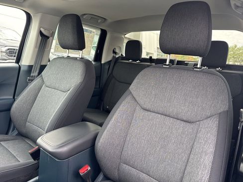 New 2025 Ford Maverick XLT w/ XLT Luxury Package image 13