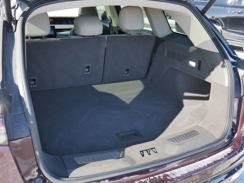 Used 2024 Lincoln Nautilus Reserve w/ Equipment Group 203A image 18