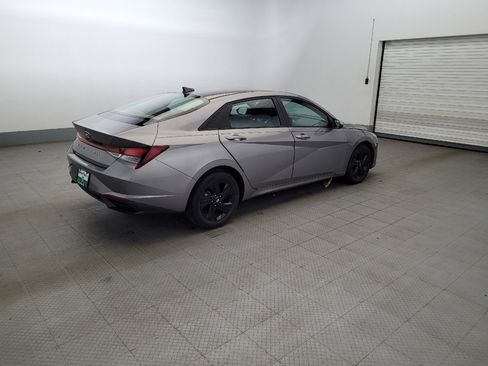 Used 2023 Hyundai Elantra SEL w/ Cargo Package FWD image 10