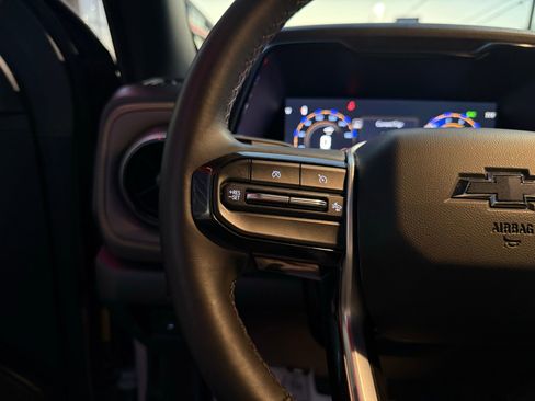 Used 2024 Chevrolet Colorado ZR2 w/ Technology Package image 45