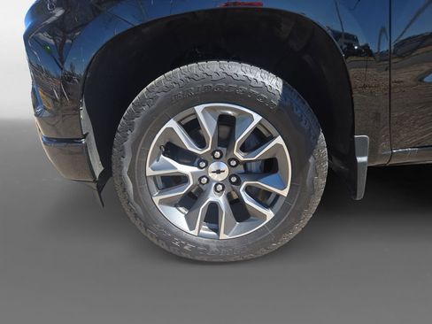 Used 2023 Chevrolet Silverado 1500 RST w/ Convenience Package II AWD/4WD image 16