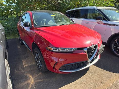 Used 2024 Alfa Romeo Tonale Ti AWD/4WD image 5