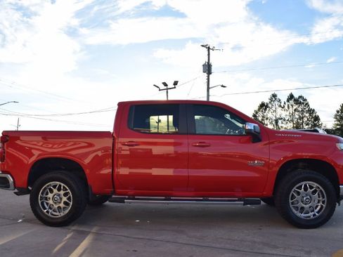 Used 2019 Chevrolet Silverado 1500 LT w/ Texas Edition image 5