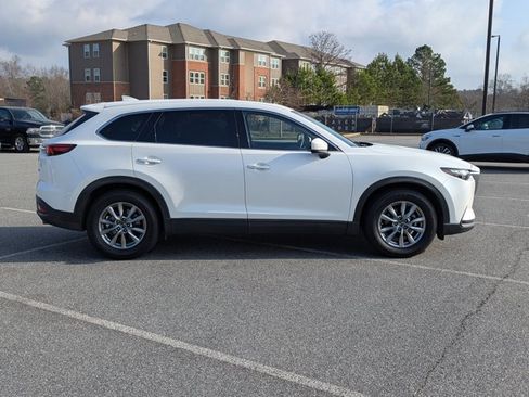 Used 2018 MAZDA CX-9 Touring w/ Touring Premium Package image 4