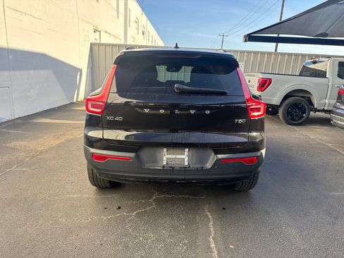 Used 2021 Volvo XC40 T5 R-Design w/ Advanced Package AWD/4WD image 6