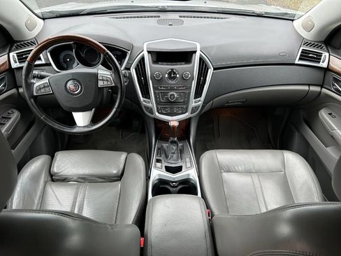 Used 2011 Cadillac SRX Luxury image 14