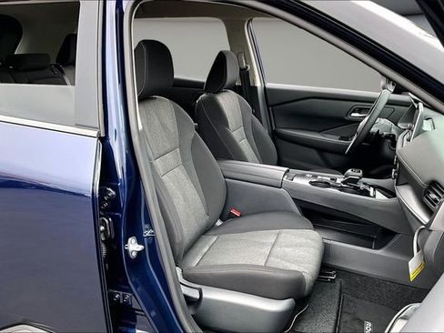 New 2026 Nissan Rogue SV image 9