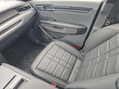 New 2026 Kia EV9 Land AWD/4WD image 16