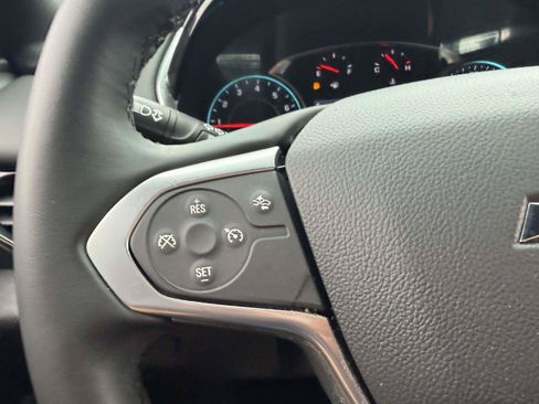 Used 2023 Chevrolet Traverse LT AWD/4WD image 29