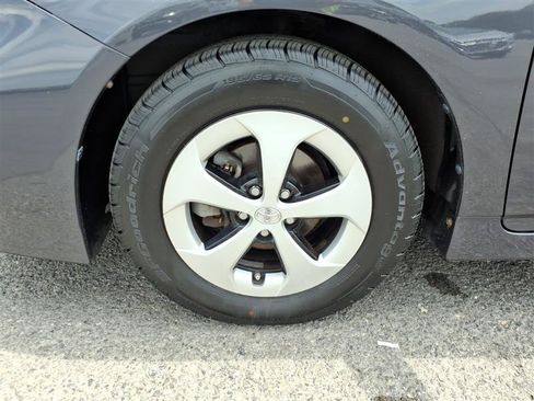 Used 2012 Toyota Prius Two FWD image 8
