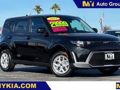 New 2025 Kia Soul LX