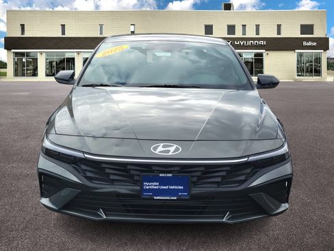 Certified 2025 Hyundai Elantra Sport w/ Cargo Package image 8