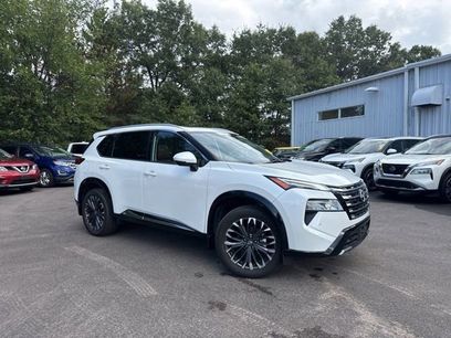 Used 2024 Nissan Rogue Platinum w/ Platinum Premium Package