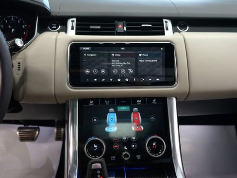 Used 2019 Land Rover Range Rover Sport HST AWD/4WD image 9