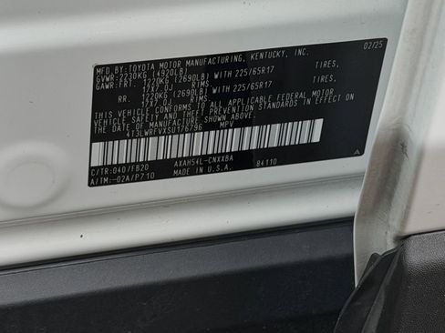 Used 2025 Toyota RAV4 LE image 27