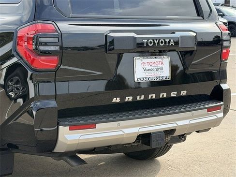 New 2025 Toyota 4Runner Limited image 6
