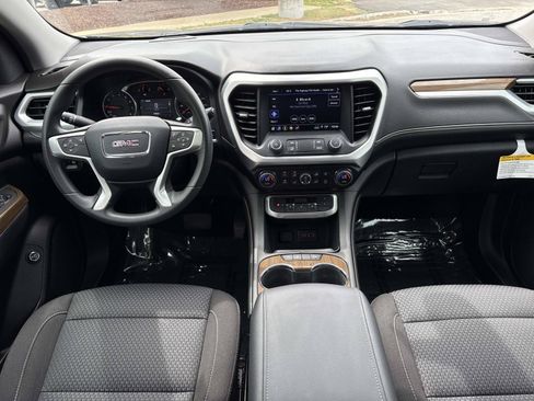 Used 2023 GMC Acadia SLE w/ Driver Convenience Package FWD image 29