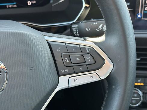 Certified 2022 Volkswagen Jetta SEL image 26