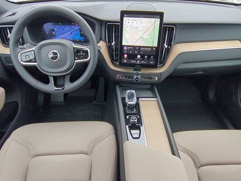New 2026 Volvo XC60 B5 Plus w/ Protection Package Premier AWD/4WD image 10