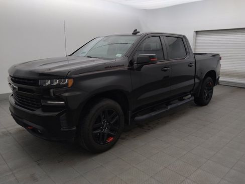 Used 2021 Chevrolet Silverado 1500 RST w/ Redline Edition RWD image 2