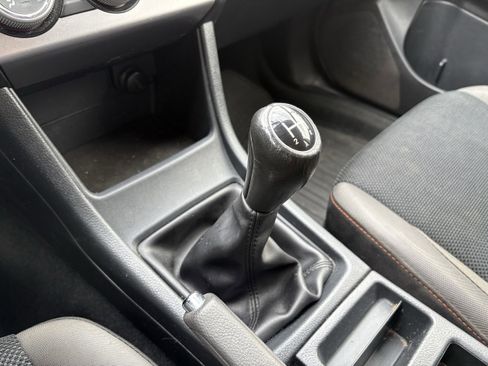 Used 2017 Subaru Crosstrek 2.0i Premium w/ Popular Package #2 image 19