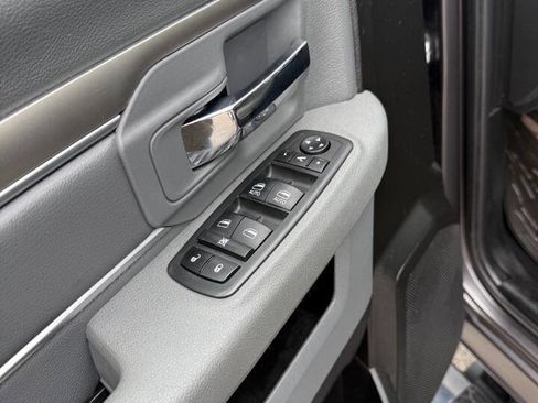 Used 2019 RAM 1500 Big Horn AWD/4WD image 12