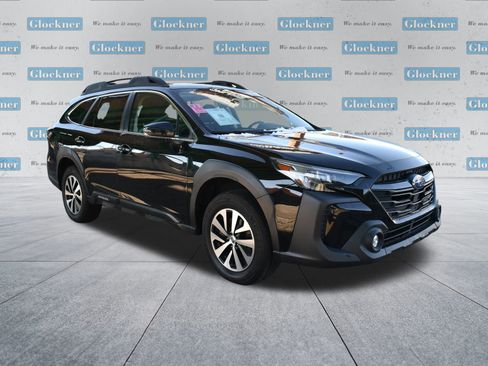 Used 2024 Subaru Outback Premium image 3