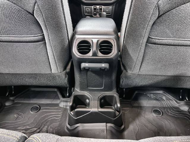Used 2025 Jeep Wrangler Unlimited Sport AWD/4WD image 21